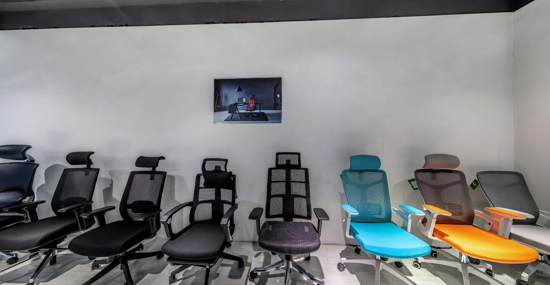 showroom 3.jpg